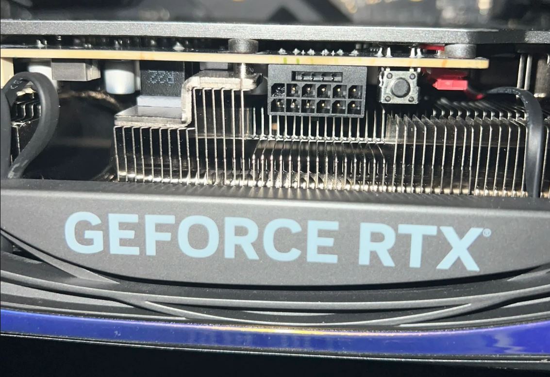NVIDIA стала оснащать RTX 4090 Founders Edition, 4070 и 4070 Ti разъемом питания с защитой